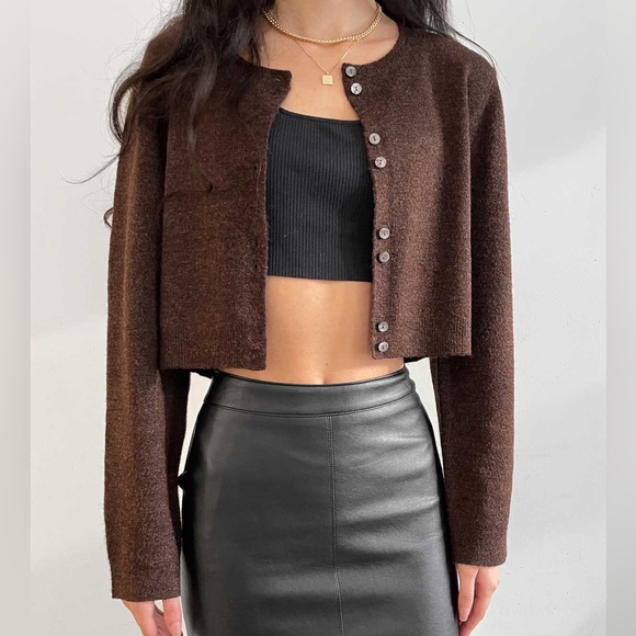 Oak + Fort Wool Button Up Cropped Cardigan Oatmeal Heather - Picture 9 of 9